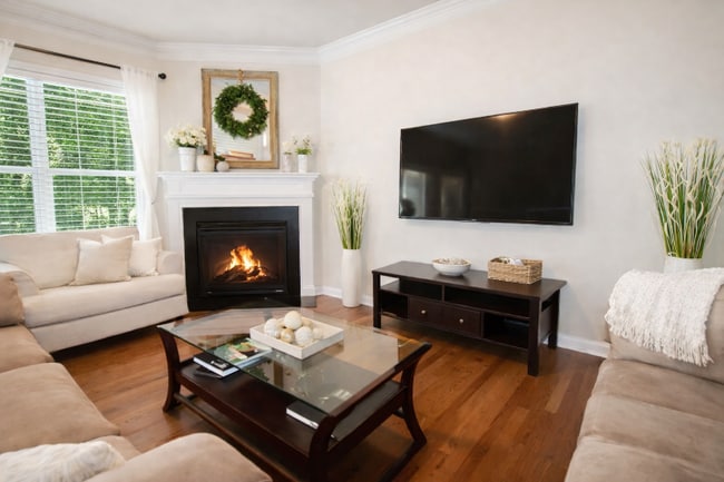 Photo - 5025 Hastings Terrace