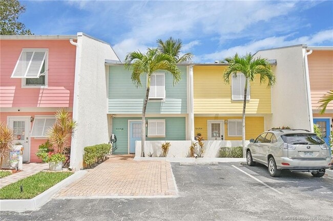 Photo - 3129 SE Indian St Unit 3