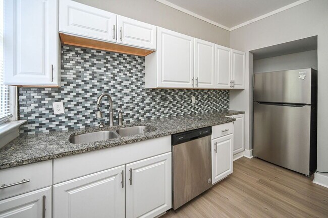 Photo - 2317 Stratford Ave