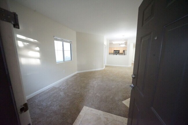 Photo - SHOWINGS AVAILABLE NOW Unit 1017