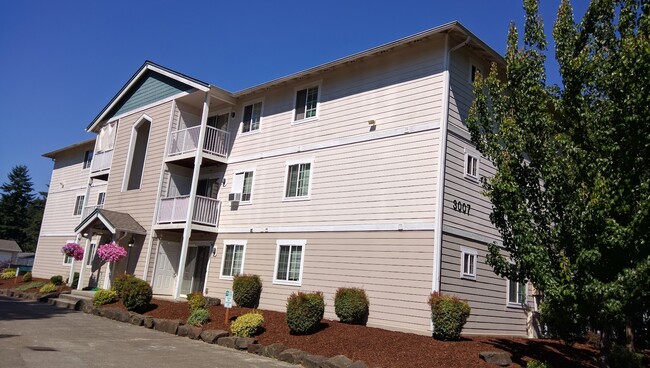 Building Photo - 3007 Mt Vista Rd Unit 303