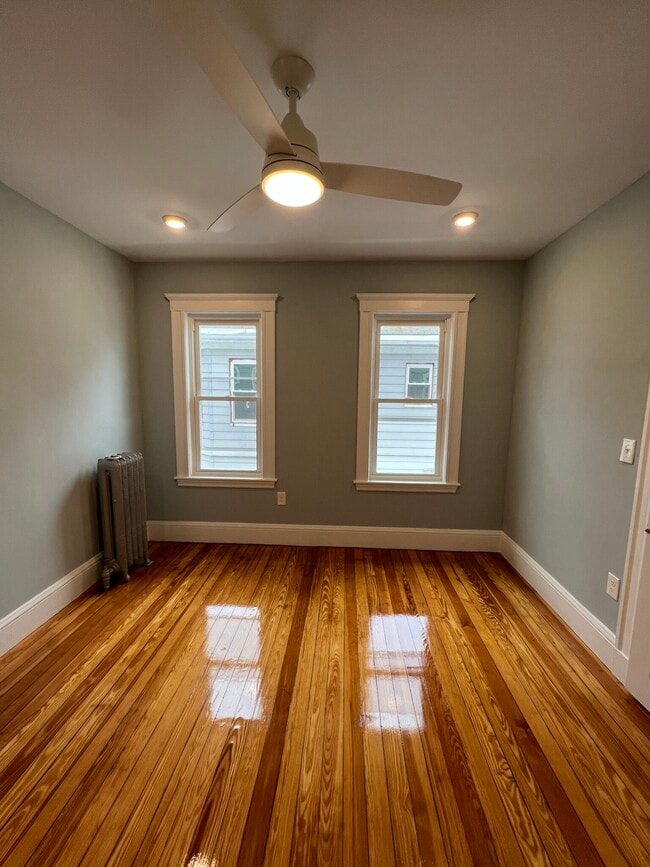 Photo - 11 Burnham St Unit 2