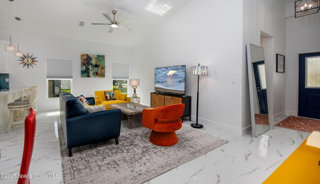 Photo - 702 Shady Ln