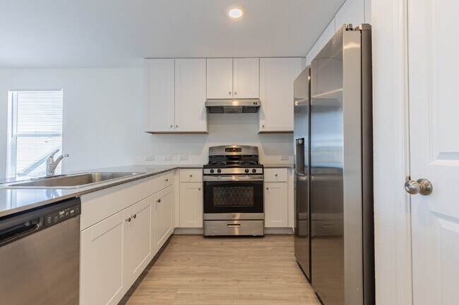 Photo - 31708 Ambrose St