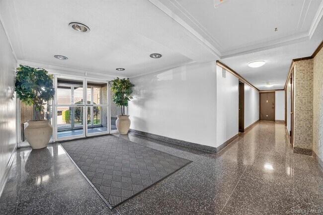 Photo - 222 N Broadway Unit 3D