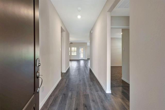 Photo - 2110 Hummingbird St