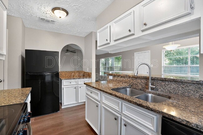 Photo - 20021 Cottonglade Ln