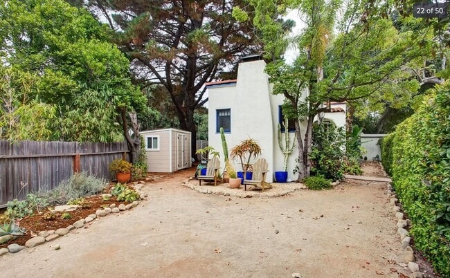 Photo - Charming 3 bed / 2 bath Home Across from Oak Park!