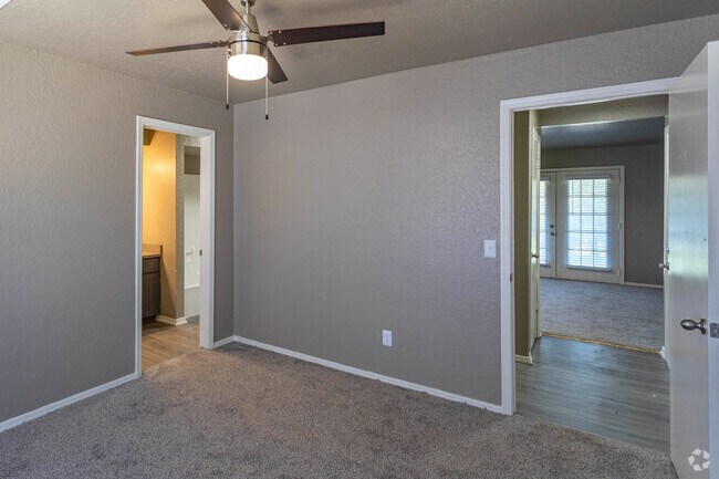 1BR, 1BA - 650-675SF - Fieldstone Garden Apartments