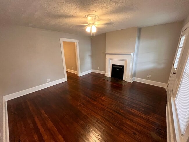 Photo - One Bedroom Renovated Duplex! Unit FOH101