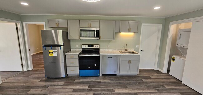 Photo - 1412 Hanshaw Rd