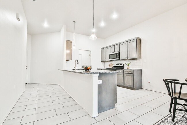 Photo - PRE-LEASING FOR A JULY MOVE-IN!! Great 2 Bedroom, 2 Bath Townhouse in Escondido - Frenship ISD