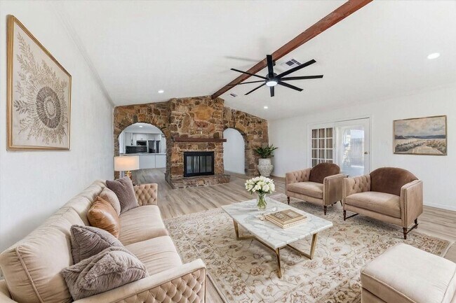 Photo - 3411 80th St