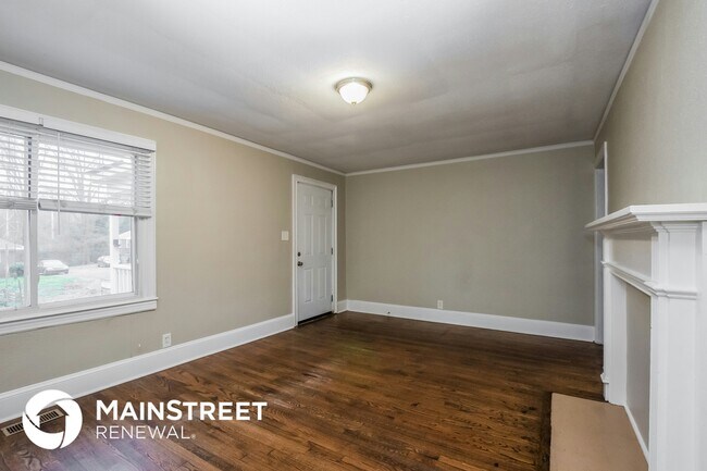 Photo - 1525 Effingham Rd