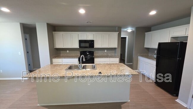 Photo - 14701 N 46th W Ave