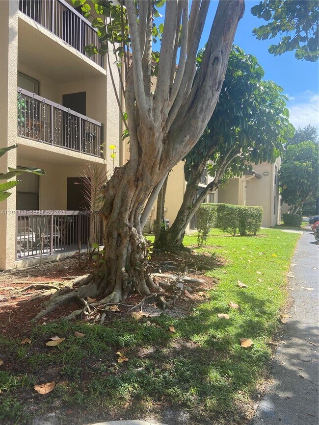 Photo - 4501 W McNab Rd Unit 19