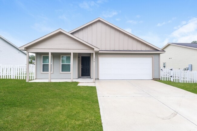 Building Photo - 176 Bluebonnet