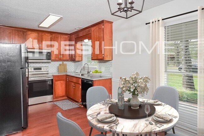 115 Cedar Breeze Ln