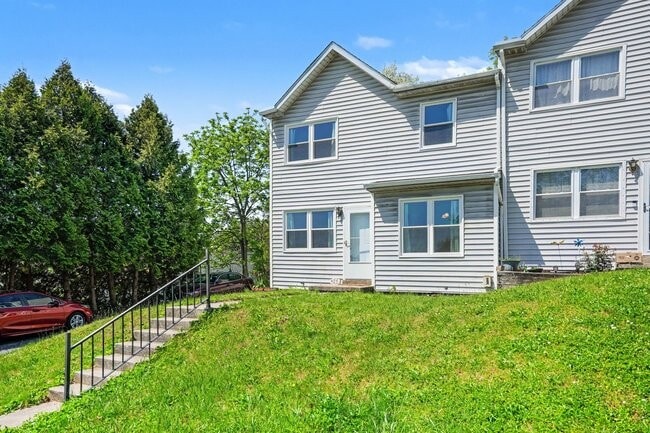 Photo - 54 N 62nd St