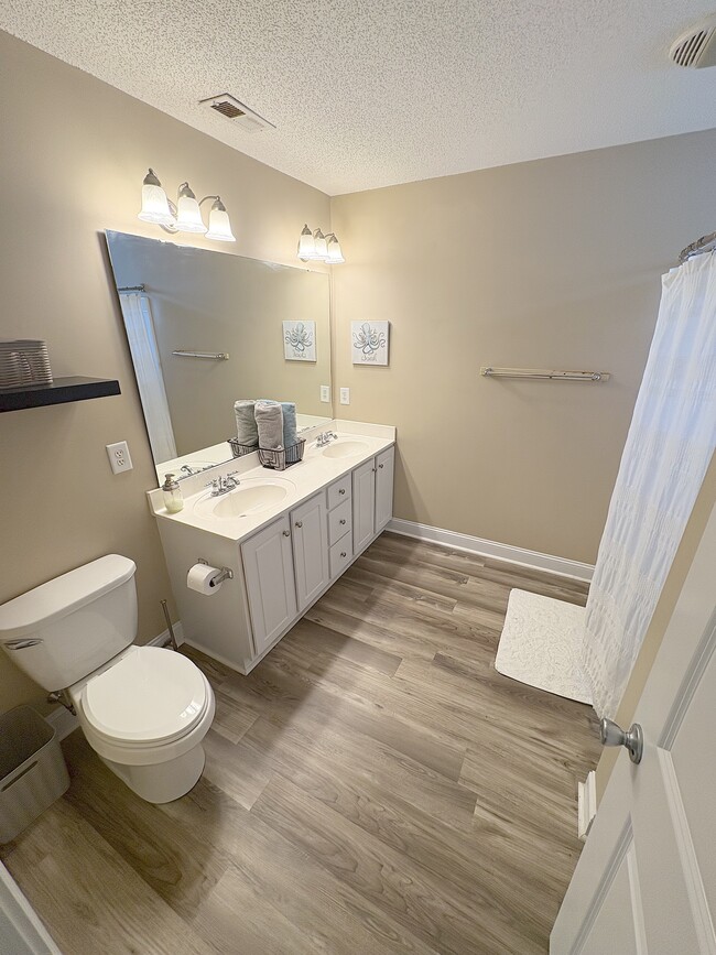 Photo - 2312 Saddleback Dr