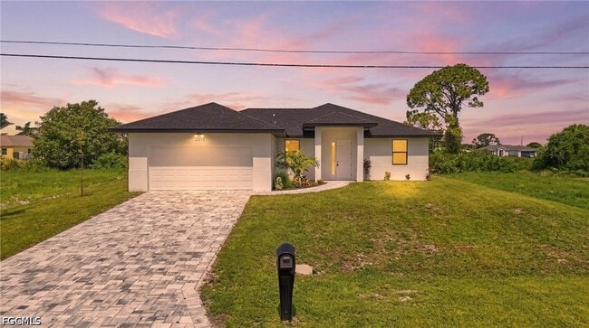 2210 NW 9th Ave