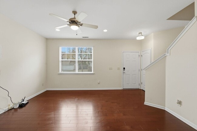 Photo - 409 Walsenburg Dr