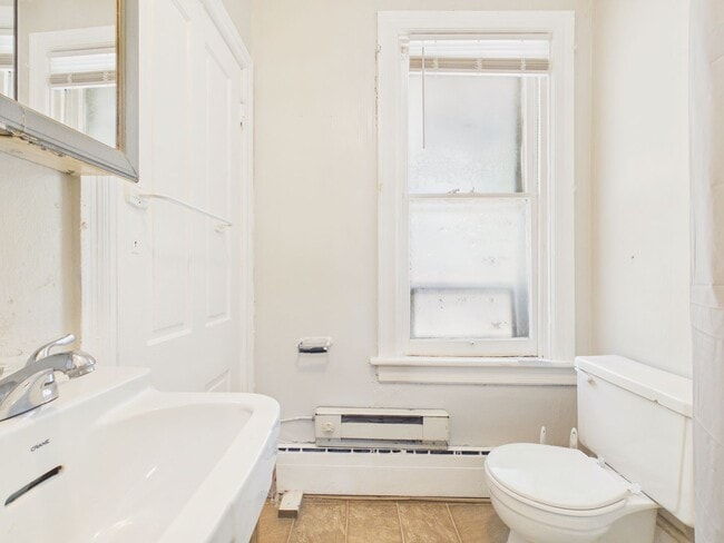 Photo - 1528 Green St Unit 3