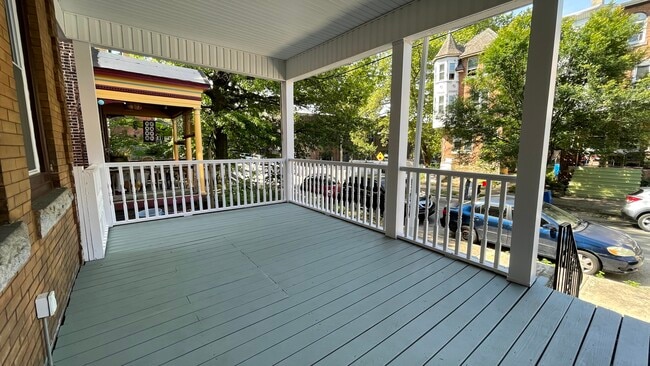 Photo - 939 S Saint Bernard St Unit Apt 3