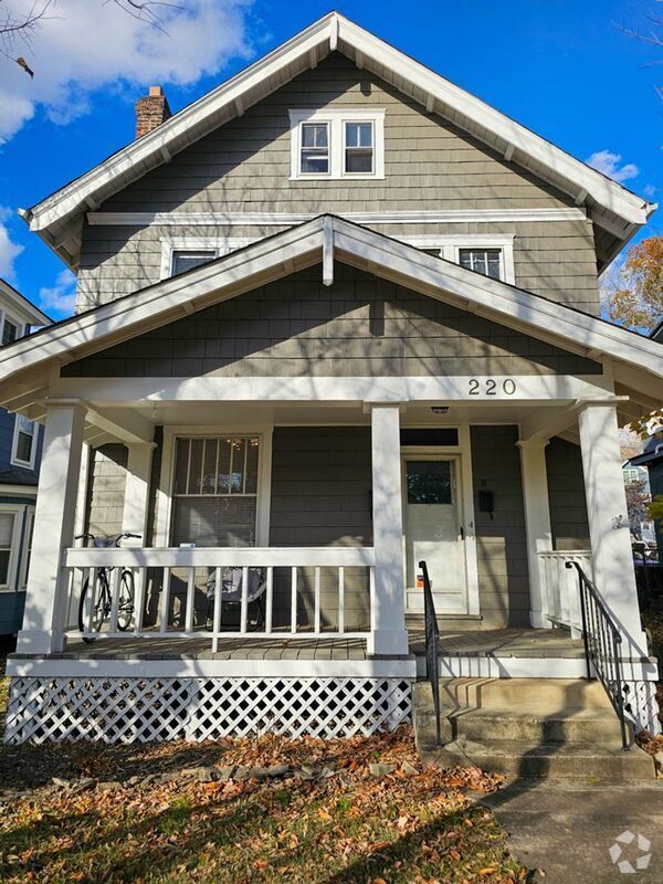 Building Photo - 220 E Oakland Ave Unit B Rental