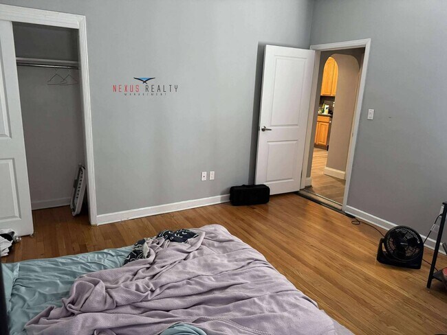 Photo - 21-44-44 71st St