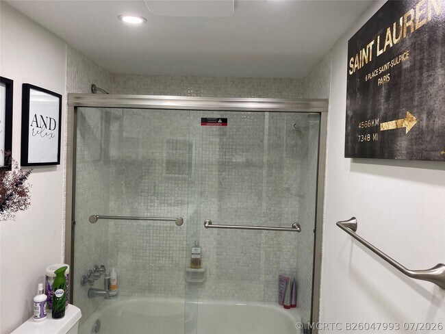 Photo - 3031 NE 51st St Unit 305w