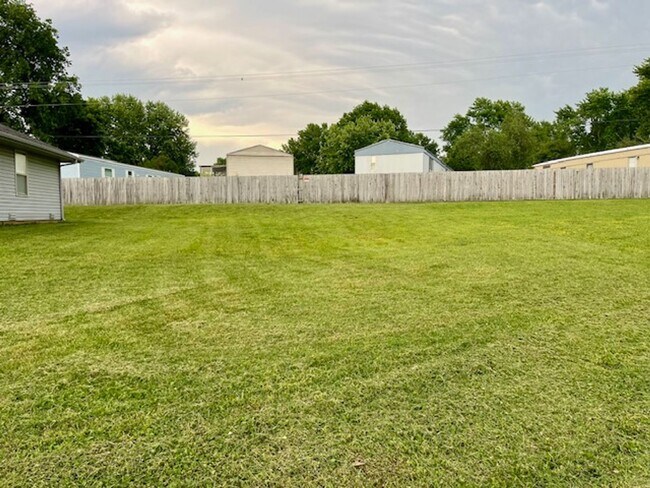 Photo - Great Nixa Location!