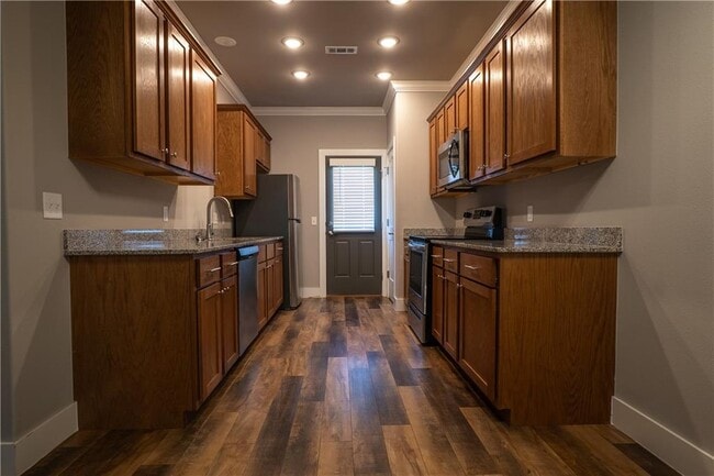 Photo - 1723 Booker Cir