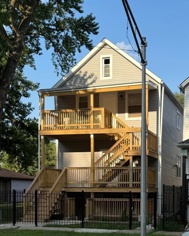 Building Photo - 8509 S Brandon Ave