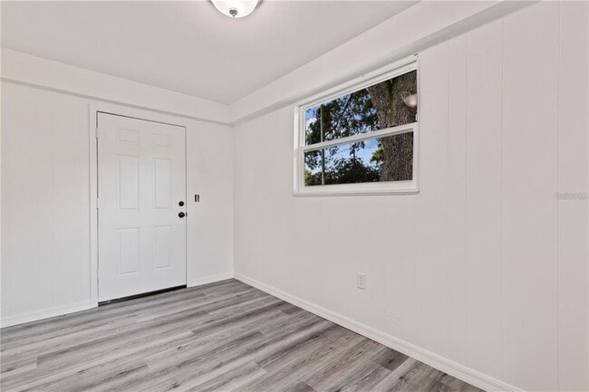 Photo - 112 S Fern Rd