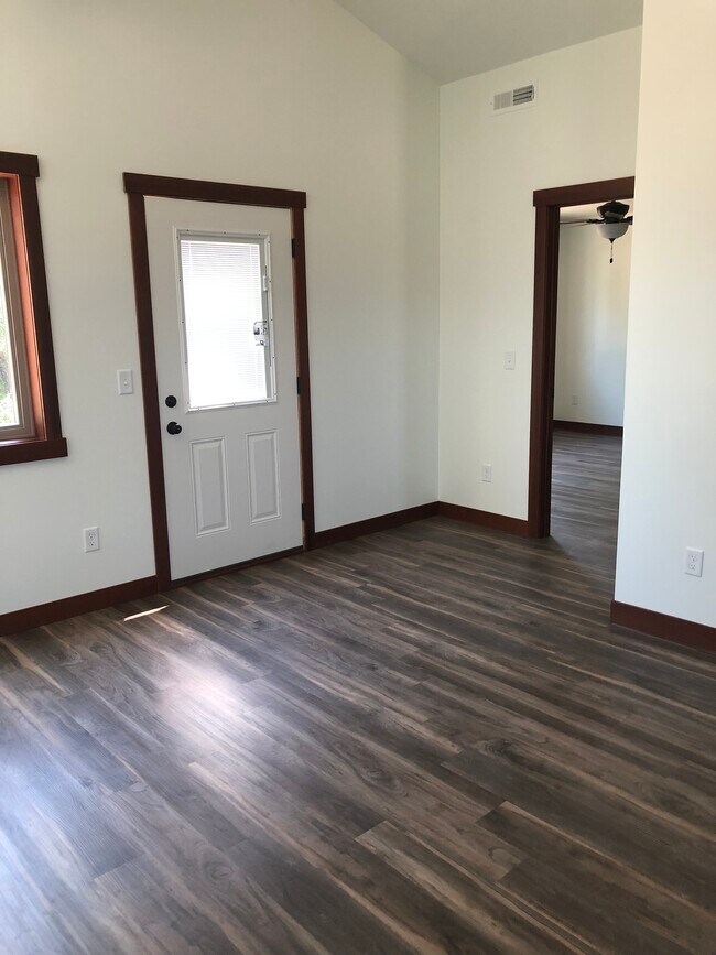 Photo - 1739 Aspen Ct