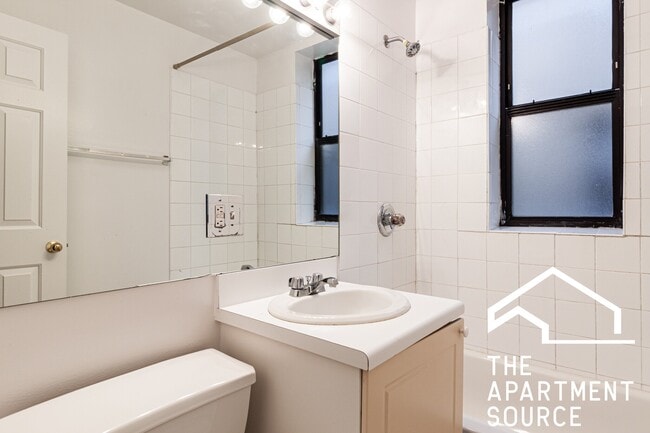 Photo - 917 W Dakin St Unit 308