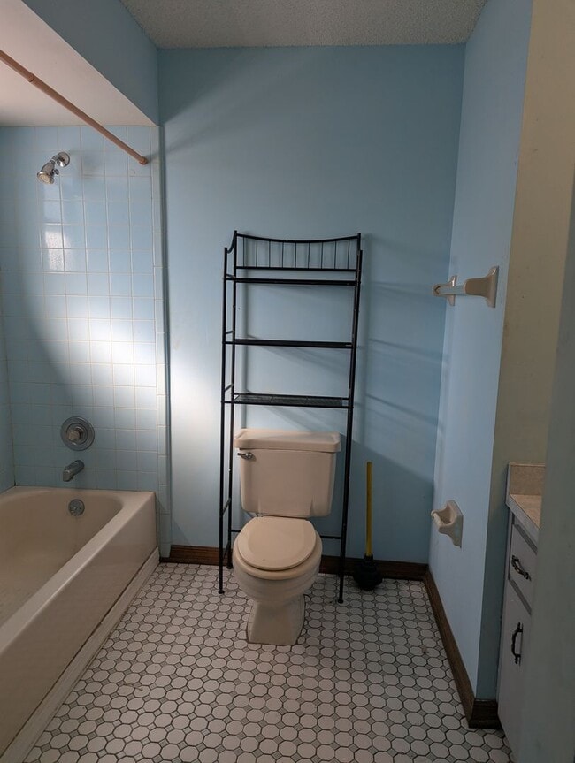 Photo - Furnished 1 bedroom, 1 bath duplex located in Umatilla