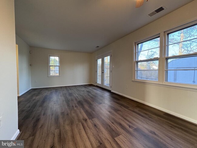 Photo - 12335 Woodlawn Ct