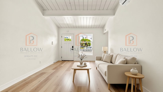 4880-82 Cole St Unit 4880