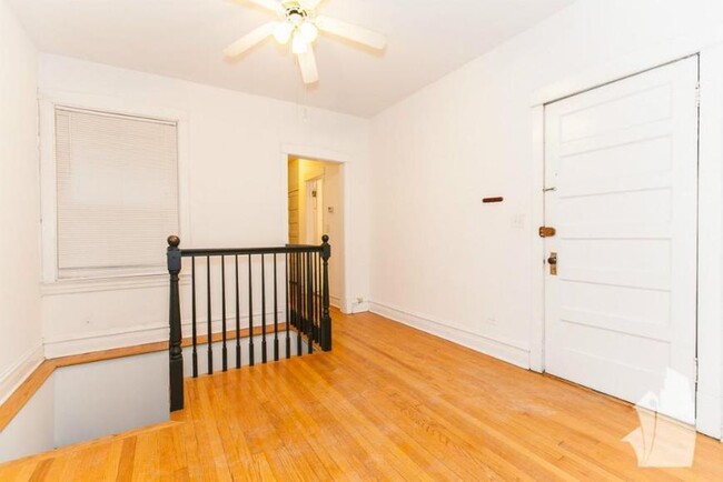 4 bedroom in Chicago IL 60613 - 4 bedroom in Chicago IL 60613 Unidad 1460-1 Rental