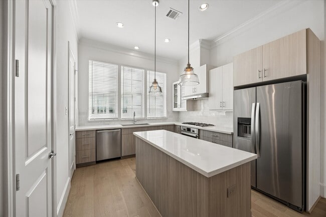 Photo - 3407 Timbergrove Oaks St