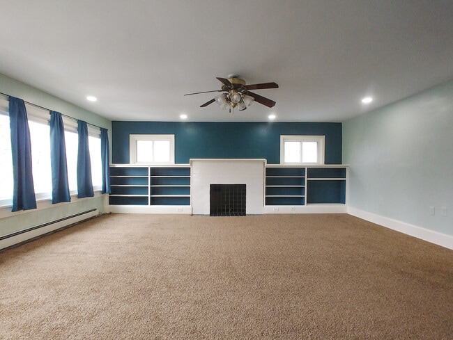 Building Photo - 2529 Reed St Unit 2529