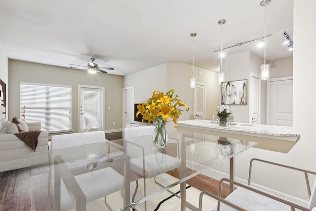 Photo - Bell Four Points