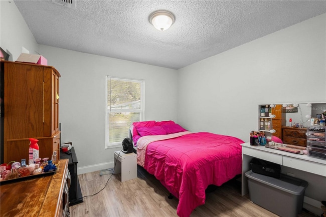 Photo - 14700 State St