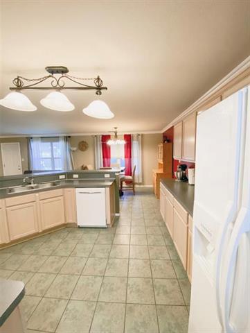 Photo - 129 Centennial Pl