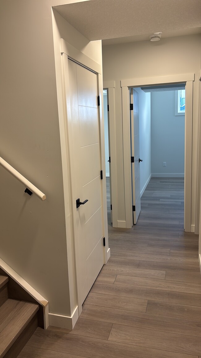 Photo - 11007 132 St NW Unit 8