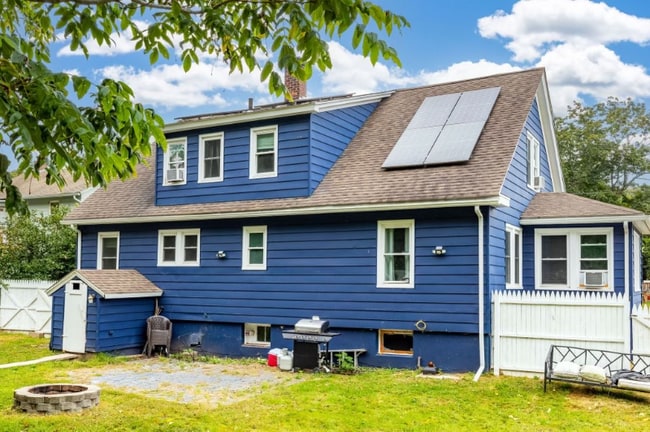 Photo - 29 1/2 Mountain St