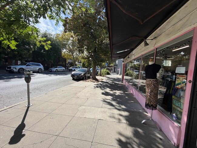 Photo - 2427 J St