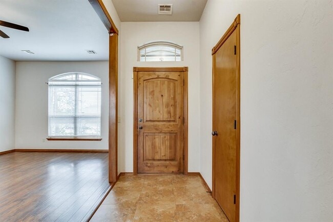 Photo - 1046 Phils Way